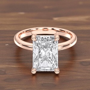 Anillo de compromiso de diamantes de moissanita de 5,17 quilates de corte radiante y redondo de quilates, hecho en plata para mujer - Product Image 3