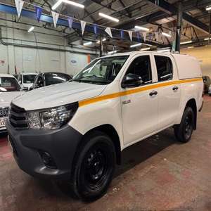 Offre de réduction 2024 Toyota Hilux Sr5 Cruiser Td Dc 2./ 2022 To-yota Hilux Sr5 Double Cabine 2.8 Diesel Turbo - Product Image 4
