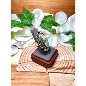 Anillo de Plata de Ley Chapado en Oro Rosa con Turquesa del Lago Carica, Hecho por Artesanos Navajo, Talla 8, Engaste de Bisel, Incrustaciones de Acero Inoxidable, Número, Regalo - Product Image 2