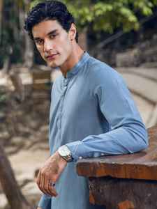 Authentique créateur pakistanais de haute qualité Salwar Kameez pour hommes pour des vêtements décontractés et traditionnels - Product Image 5