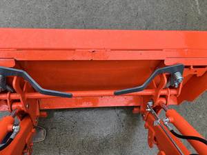 Tracteur LX2610HSDC 2022 - Puissance compacte avec confort tout temps - Product Image 4
