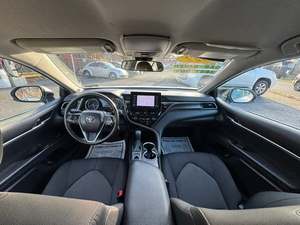Increíble Toyota Camry LE AWD 20232022 en perfectas condiciones con poco kilometraje en stock, ofrecido a una oferta increíble que no querrás perderte - Product Image 5