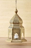 Lanterne à prisme dorée de luxe avec dessus pyramidal en verre rectangulaire et poignée en anneau