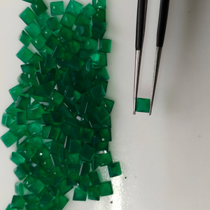 Ónice Verde Natural de 3.5 mm, Corte Cuadrado Escalonado, Piedra Preciosa Suelta de la Mejor Calidad para la Fabricación de Joyas - Product Image 2