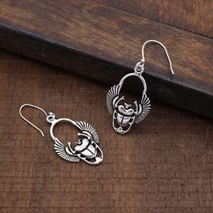 Boucles d'oreilles créoles égyptiennes Scarabées pour femmes et jeunes filles, bijoux ethniques tendance exclusifs en argent sterling 925 - Product Image 2