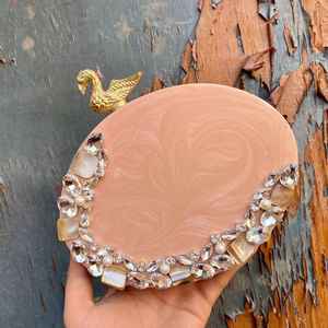 Sac à main à pochette en résine époxy au design unique Sacs à main de luxe à la mode pour l'habillage des femmes - Product Image 3