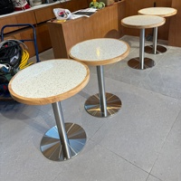 Ensemble de banquettes de restaurant en bois massif avec banc mural, tables et chaises pour espaces de restauration commerciaux