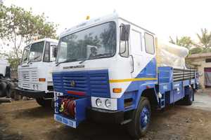 Nuevo PRIME RIGS Limited 450 Plataforma de perforación de pozos de agua montada en camión metros de profundidad DTH Cum Rotary Máquina perforadora de alta seguridad - Product Image 4