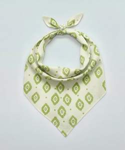 Pañuelo de Algodón Amarillo con Estampado Dabu, Diseño Floral Hecho a Mano, Transpirable, Duradero, de Secado Rápido, Multiusos - Product Image 1