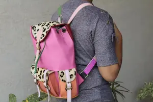 กระเป๋าเป้สะพายหลังหนังวัวขนแบรนด์กระเป๋าเป้สะพายหลังแฟชั่นคุณภาพระดับพรีเมียมกระเป๋ามากมายปิดหัวเข็มขัดกระเป๋าเป้สะพายหลังสำหรับไปยิมแล็ปท็อป - Product Image 4