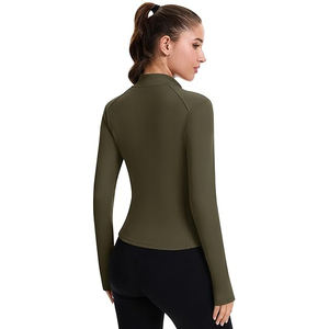 Veste de yoga douce pour femmes, tissu extensible en nylon et élasthanne, fermeture éclair athlétique, légère, confortable, couvre-vêtement d'entraînement - Product Image 5