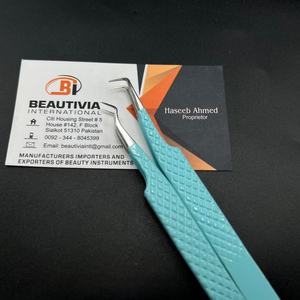 Pinzas de extensión de pestañas de acero sostenible con recubrimiento de color personalizado logotipo personalizado 90 grados y pinzas de belleza de aislamiento - Product Image 4