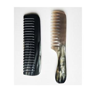 Peigne en corne naturelle, outil durable et écologique fait main, finition lisse et polie, fabriqué à partir de corne, parfait pour le toilettage quotidien des cheveux - Product Image 6