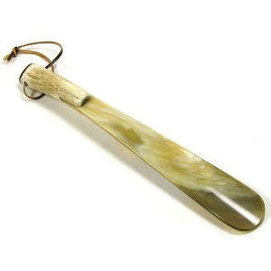 Corne de chaussure naturelle à taille personnalisable Corne de boeuf de buffle fabriquée à la main à prix d'usine Produit des meilleures chaussures - Product Image 1