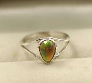 แหวนเงินแท้ 925 ชุบโรเดียม ประดับพลอยโอปอลดำธรรมชาติจากเอธิโอเปีย ดีไซน์คลาสสิกสำหรับผู้หญิง - Product Image 3