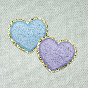 Patchs brodés à coudre 3D en forme de coeur avec paillettes transfert de chaleur thermocollant en vrac pour chemises à capuche chapeaux - Product Image 1