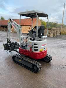 Vente flash : Excavatrice sur chenilles d'occasion Takeuchi TB2150 en bon état, équipement de chantier, moteur d'occasion, composant principal, 3000 kg - Product Image 3