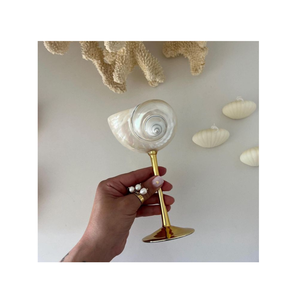 Verres à vin "Ocean's Calling": un cadeau barware unique pour les anniversaires et les mariages - Product Image 4