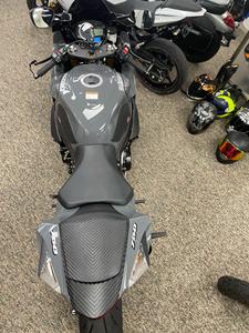 Offre aux enchères – Moto sportive GSX-R750 2025 de marque originale avec une puissance de 1001-2000W et une vitesse maximale de >80 km/h – Acompte requis - Product Image 6