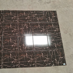 Design moderne 300x300mm Carreaux de sol en céramique émaillée à impression numérique pour immeuble de bureaux, villa, usage intérieur de haute qualité - Product Image 4