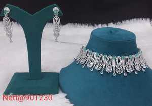 Ensemble de boucles d'oreilles et collier de diamants américains pour femmes Superbe pendentifs de mode Charms Grossiste indien offrant une quantité en vrac - Product Image 2