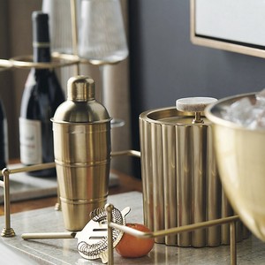 Shaker à cocktails classique en acier inoxydable avec passoire intégrée, poignée lisse, design anti-fuite, idéal pour les bars à domicile et les barmans - Product Image 2