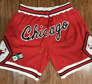 Pantalones Cortos Deportivos de Baloncesto Personalizados con Logotipo, de Secado Rápido, Transpirables, con Aberturas Laterales, Lisos, de Malla, para Verano, con Bolsillos - Product Image 2