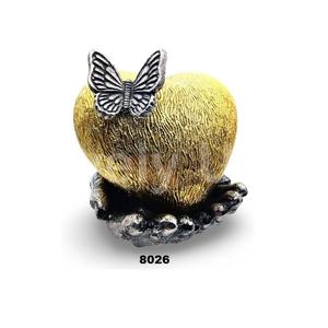 Urne funéraire en forme de cœur avec support en forme de main Urne funéraire en forme de cœur en forme de papillon - Product Image 1