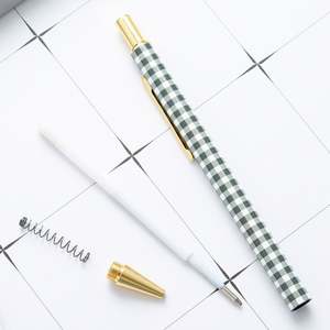 Bolígrafo de Metal Dorado de Alta Calidad con Diseño Novedoso Coreano para Regalos y Souvenirs - Product Image 4