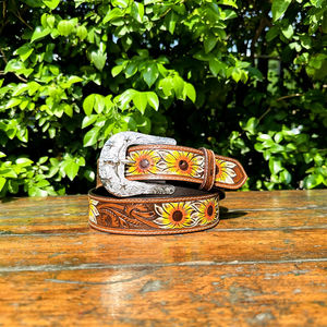 Ceinture en cuir véritable sculptée à motifs floraux classiques de style western de qualité supérieure pour hommes et femmes avec un travail artisanal vieilli, style de soirée - Product Image 1