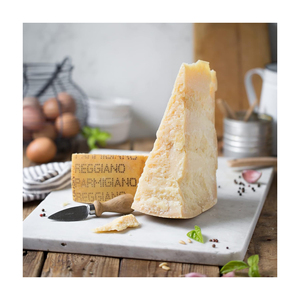 İtalyan sert peynir tedarikçileri en iyi fiyat rendelenmiş Mozzarella Parmesan peynir tozu Rennet katkı maddeleri lal sertifikalı kutular - Product Image 2