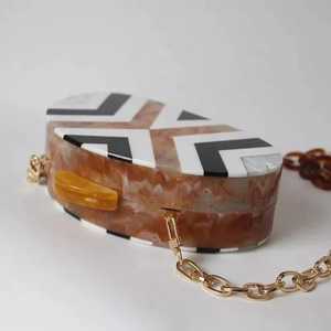 Nouvelle arrivée, pochette de créateur pour femme, pochette en résine, perle plaquée or, luxe, papillon, charme solide, ensemble de pochettes pour mariage - Product Image 2