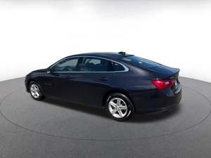 Chevrolet Malibu LT 2023 con 1LT, Alta Velocidad, Bajo Kilometraje, Sedán con Tracción Delantera - Product Image 5