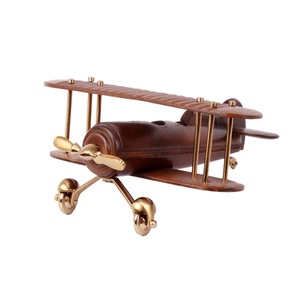Reloj de Mesa Decor de Maison con Acabado en Latón, Diseño Moderno de Mediados de Siglo, Decoración para el Hogar, Centro de Mesa para Sala de Estar - Product Image 6
