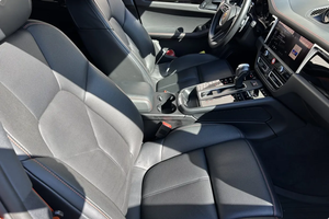 LISTO PARA CONDUCIR - USADO, VOLANTE A LA IZQUIERDA |   CONDUCCIÓN DERECHA |   PORSCHE MACAN 2023 - Product Image 5