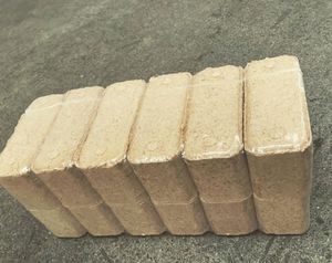 Briquettes/Pellets de bois de qualité supérieure Produits énergétiques - Product Image 4