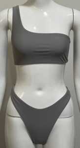 Ensemble de bikini de haute qualité pour femmes Ensemble de design unique pour nageuses avec logo personnalisé - Product Image 6