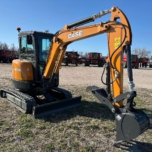 Mini-excavatrice sur chenilles neuve d'occasion, poids opérationnel 10 tonnes, avec roulement central, moteur, pompe hydraulique - Product Image 4