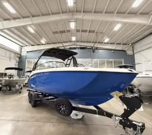 Precio de subasta para 2025 B0ats 250 Luxury Jets B0at con Tug Drive para Sea Cruising Entertainment y W0rk intraborda motores - Product Image 1