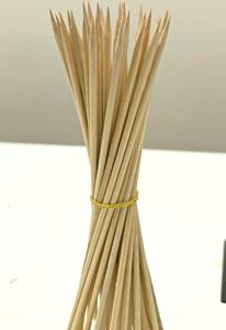 Brochettes en bambou de 4 mm d'épaisseur, 12 pouces de long, de qualité alimentaire, bâtonnets de bambou robustes pour spirales de pommes de terre et torsades de pommes de terre - Product Image 5