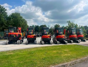 รถขุดตีนตะขาบ Kubota U27-4 มือสองและใหม่ประสิทธิภาพสูง และ รถขุดตีนตะขาบ Kubota U50-5 1 คัน รถขุดขนาดเล็ก บุ้งกี๋ 0.22 ลูกบาศก์เมตร รับน้ำหนักได้มาก - Product Image 3