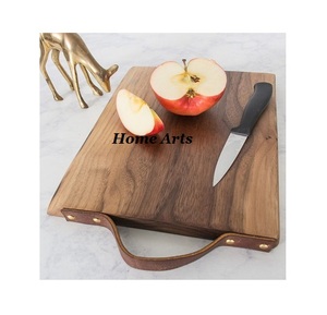 Tabla de cortar de madera de diseño con mango de cuero, tabla de cortar de frutas de tamaño personalizado de calidad superior de la India - Product Image 1