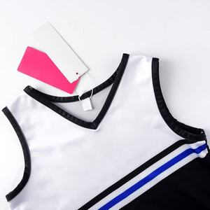 Concevez votre propre équipe Portez l'uniforme de <span class=keywords><strong>cheerleading</strong></span> Tissu doux Pratique Porter l'uniforme de <span class=keywords><strong>cheerleading</strong></span>