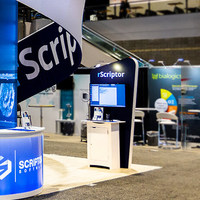 20x20 Tradeshow Booth Expo Display Fabric Expo Booth Design Stand d'exposition avec bannière suspendue