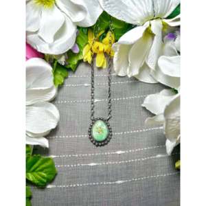 Collier en turquoise de Royston et argent sterling, fait main par des artisans Navajo - Bijou de collection culturelle - Product Image 1