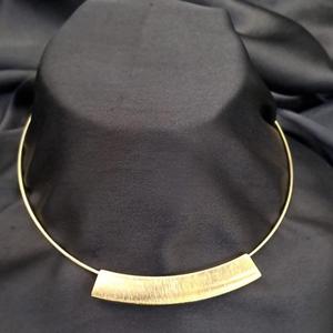 สร้อยคอสีทองคุณภาพสูง ดีไซน์สวยงาม เหมาะสำหรับงานแต่งงาน งานปาร์ตี้ และสวมใส่ในชีวิตประจำวัน สำหรับผู้หญิงและเด็กผู้หญิง - Product Image 1