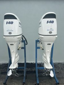 MEJORES VENTAS 100% Par de Motores OB de 25 Pulgadas, 4 Tiempos, 140 HP, 2015 - Product Image 1
