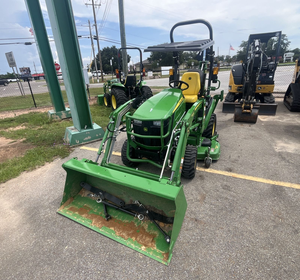 ซื้อรถแทรกเตอร์ John Deere 1025R ปี 2024 รถแทรกเตอร์ล้อยาง 22 แรงม้า รถแทรกเตอร์อเนกประสงค์ขนาดเล็กสำหรับงานเกษตร พร้อมรถตักดินหน้าและหลัง รถแทรกเตอร์ขนาดเล็กขับเคลื่อน 4 ล้อ - Product Image 2