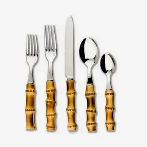 Ensemble de couverts en acier inoxydable avec manche en bois et fini poli miroir parfait pour les restaurants et l'utilisation quotidienne - Product Image 1