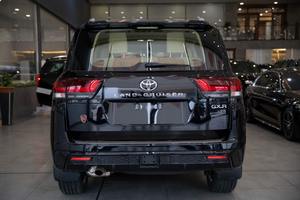 Toyota Land Cruiser d'occasion, boîte manuelle et automatique, carburant diesel, conduite à gauche, intérieur foncé, type mini-fourgonnette, à vendre - Product Image 6